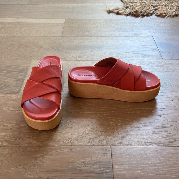 Lucky Brand platform sandals, size 7, like new - Picture 2 of 4